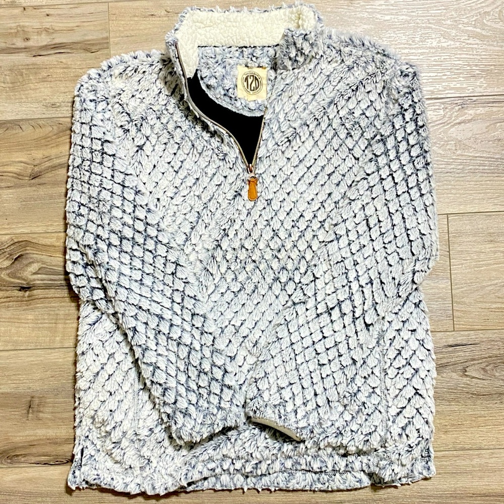 Fleece pullover